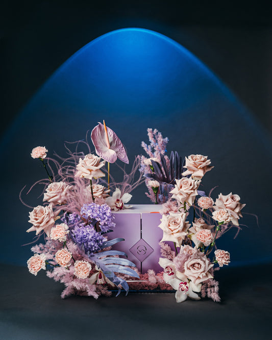 Gift tray with chocolates “Elegance”